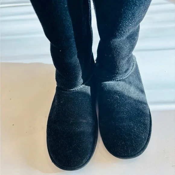 BearPaw Black Suede Winter Boots size 9 - Picture 8 of 12